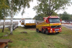 Bärgningsfordon vid hamnen